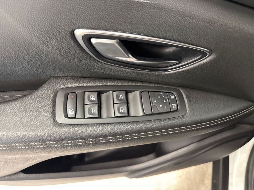 Renault Grand Scenic 2017 Valkoinen
