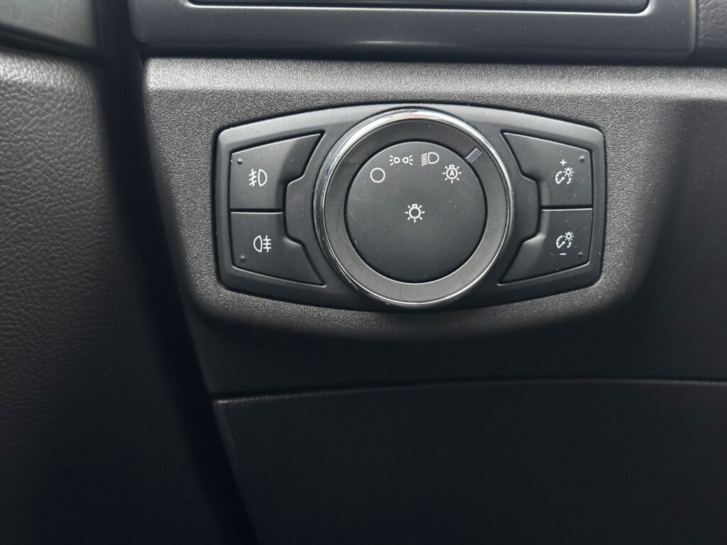 Ford Mondeo 2017 Musta