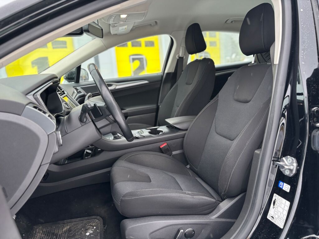 Ford Mondeo 2017 Musta