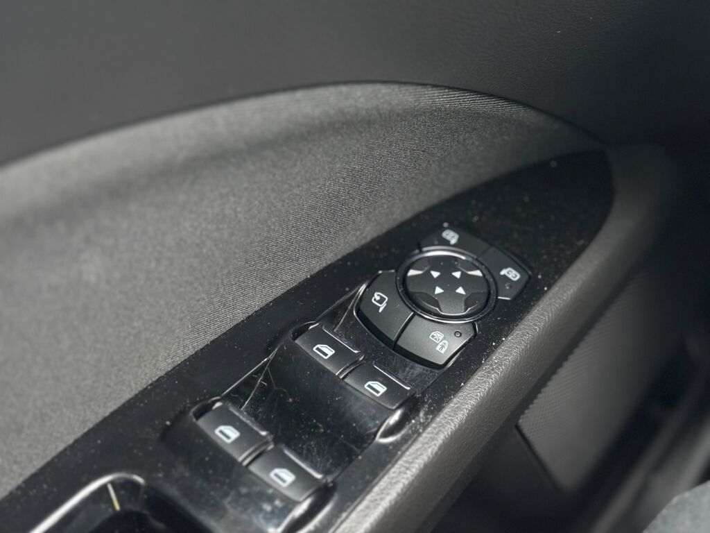 Ford Mondeo 2017 Musta