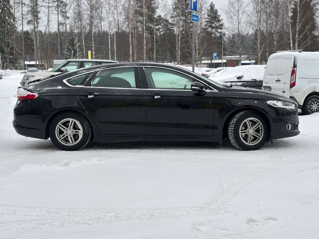 Ford Mondeo 2017 Musta