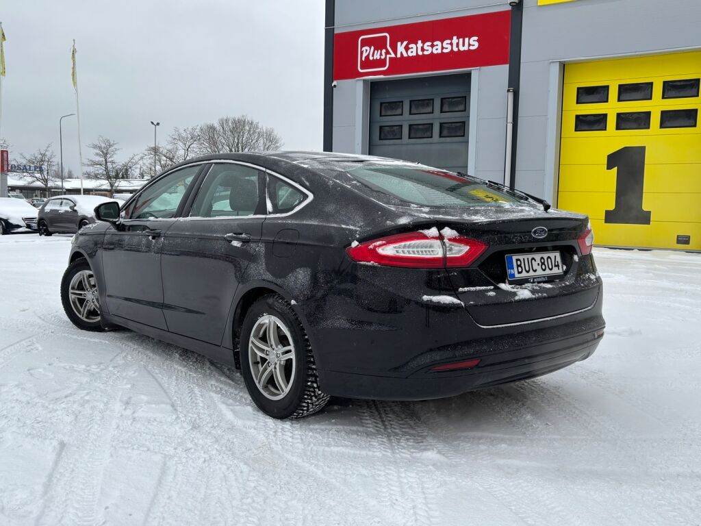 Ford Mondeo 2017 Musta