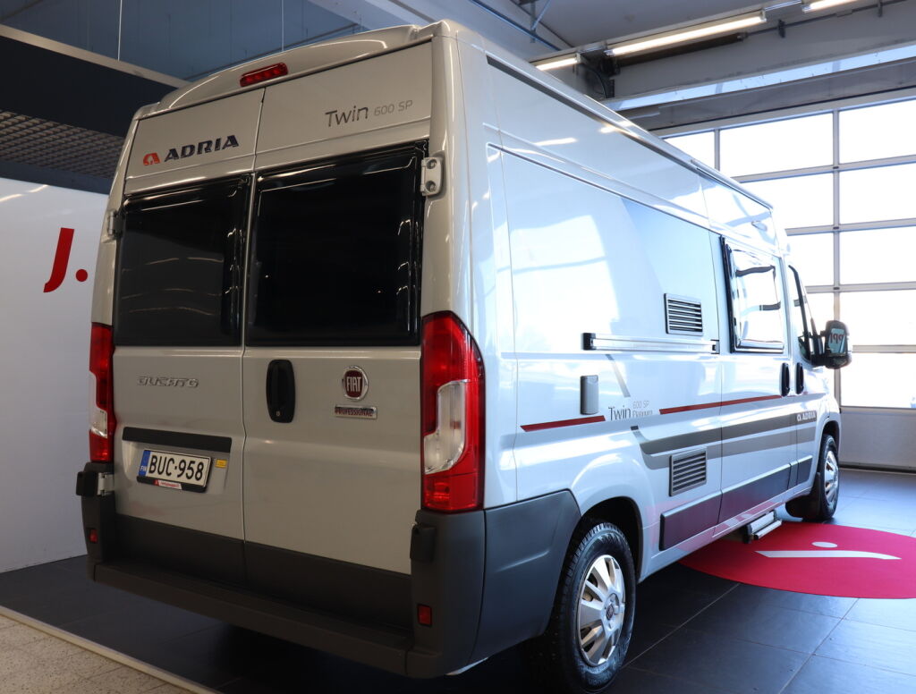 Adria TWIN 600 SP PLATINUM 2017 Harmaa