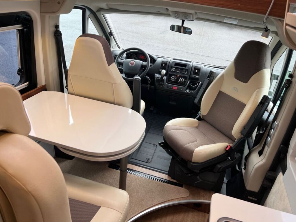 Adria TWIN 600 SP PLATINUM 2017 Harmaa