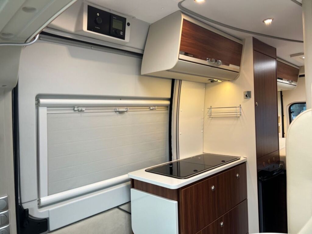 Adria TWIN 600 SP PLATINUM 2017 Harmaa