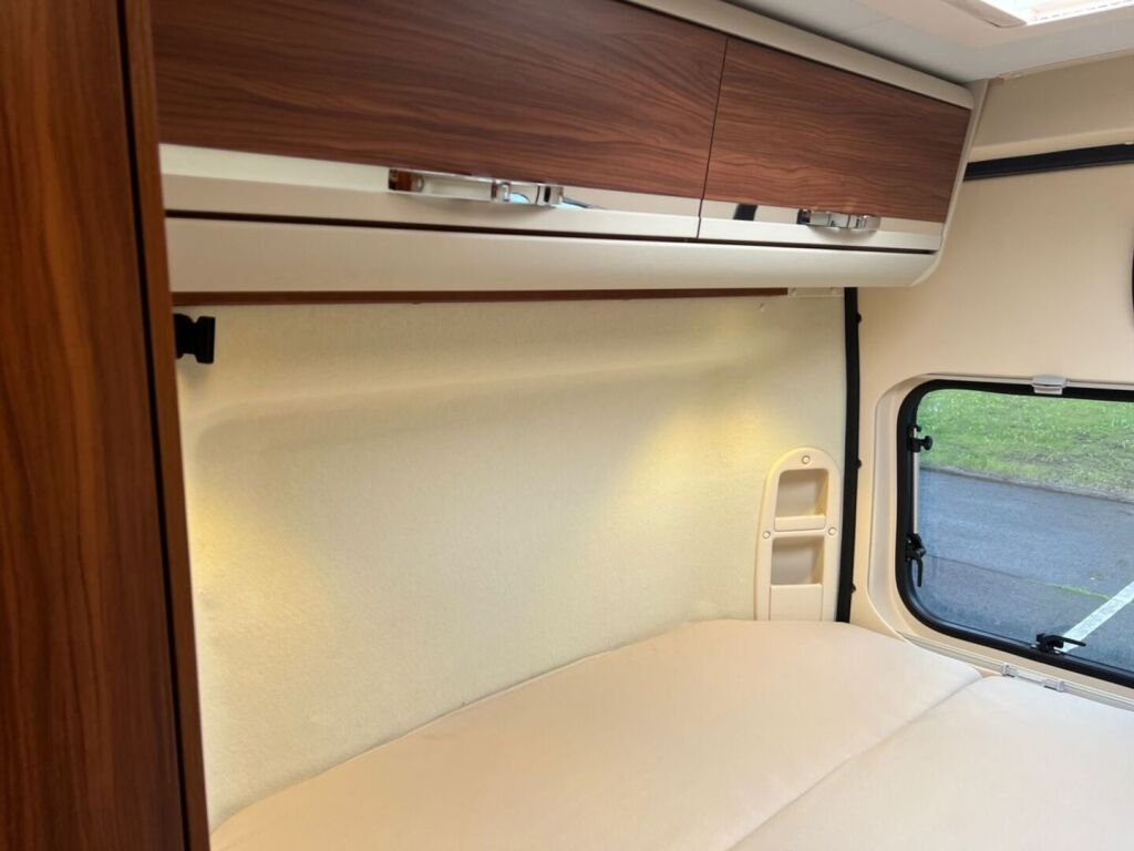 Adria TWIN 600 SP PLATINUM 2017 Harmaa