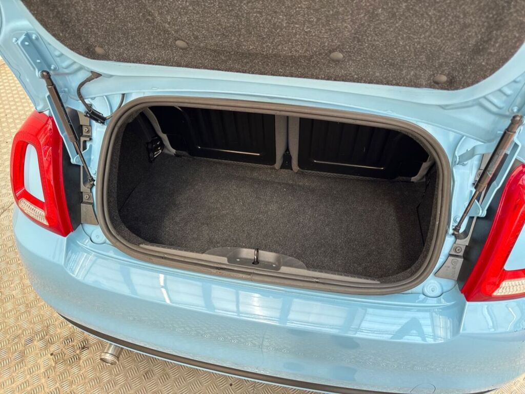 Fiat 500C 2017 Sininen