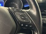 Toyota C-HR 2017 Sininen