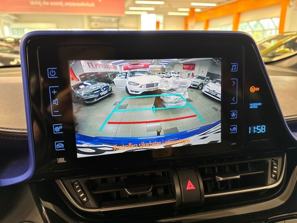 Toyota C-HR 2017 Sininen