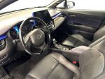 Toyota C-HR 2017 Sininen