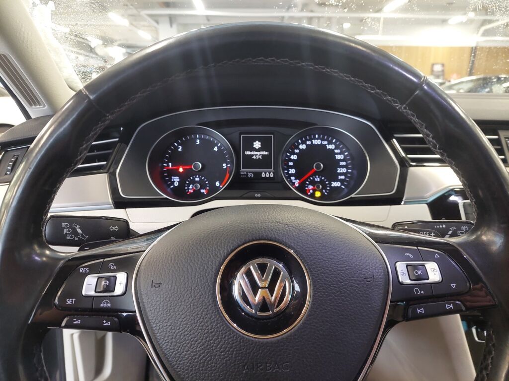 Volkswagen Passat 2016 Harmaa