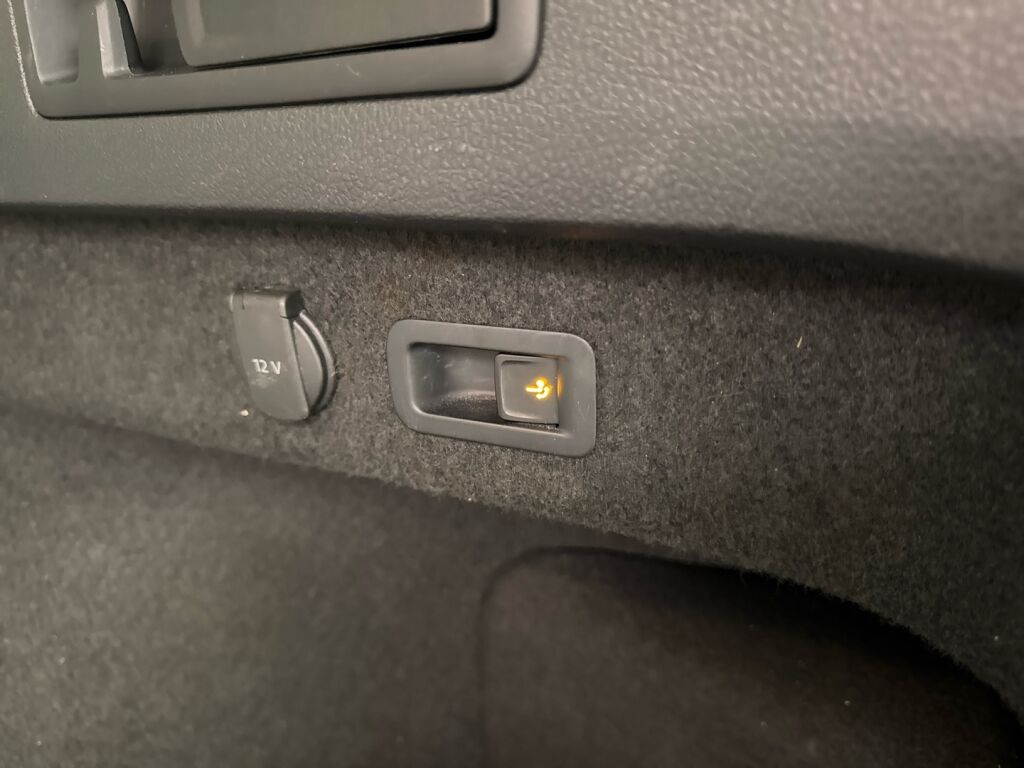 Volkswagen Passat 2016 Harmaa