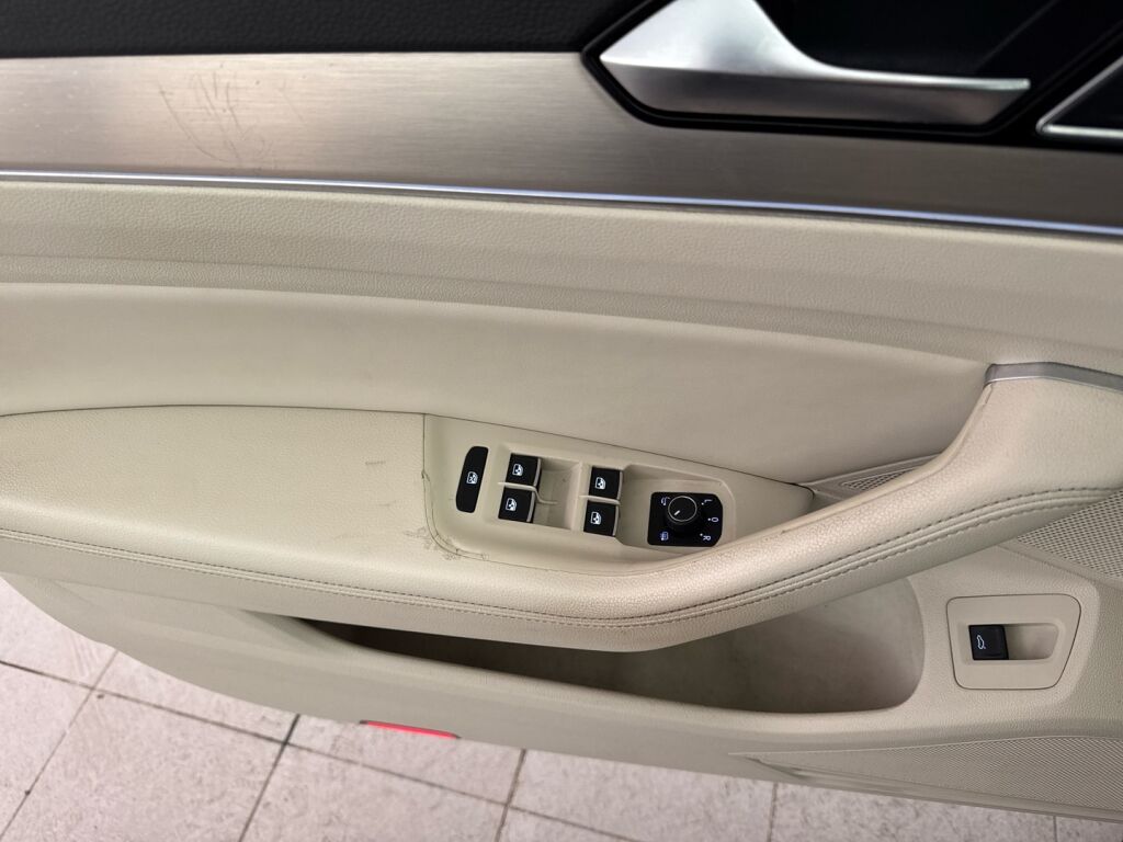 Volkswagen Passat 2016 Harmaa