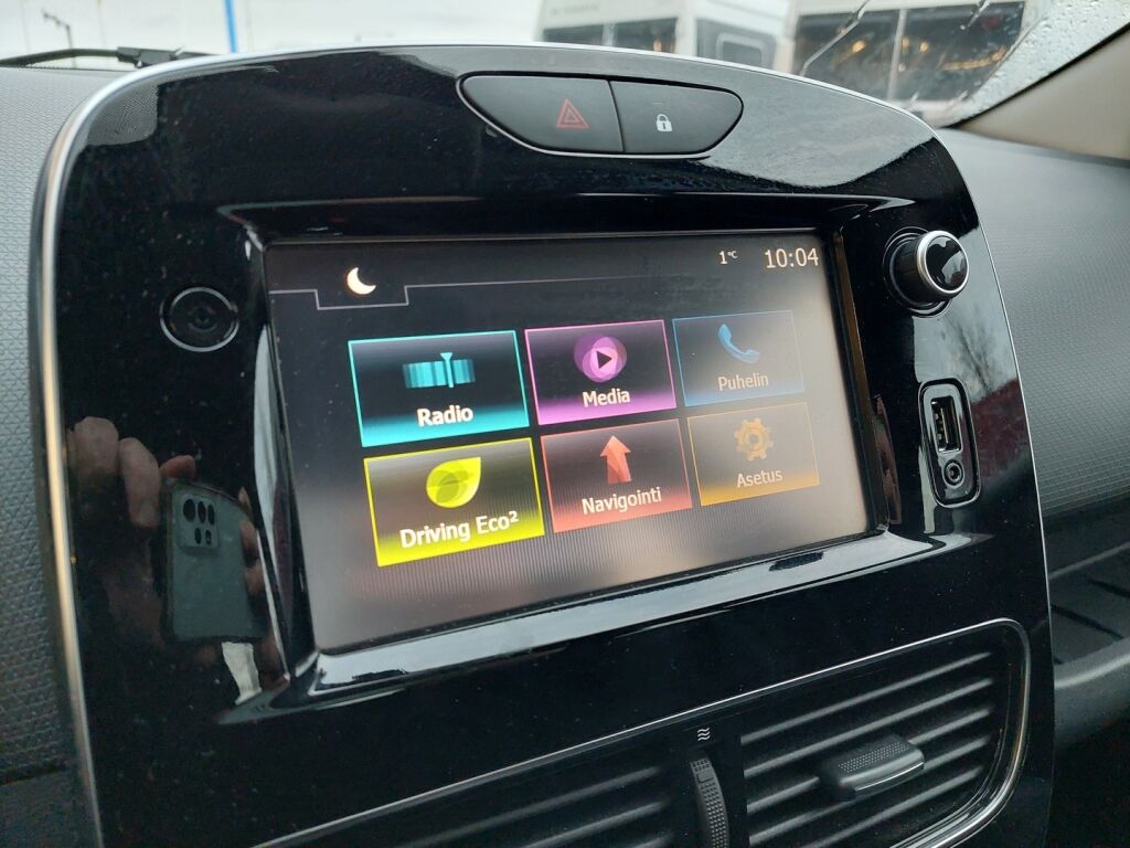 Renault Clio 2017 Punainen