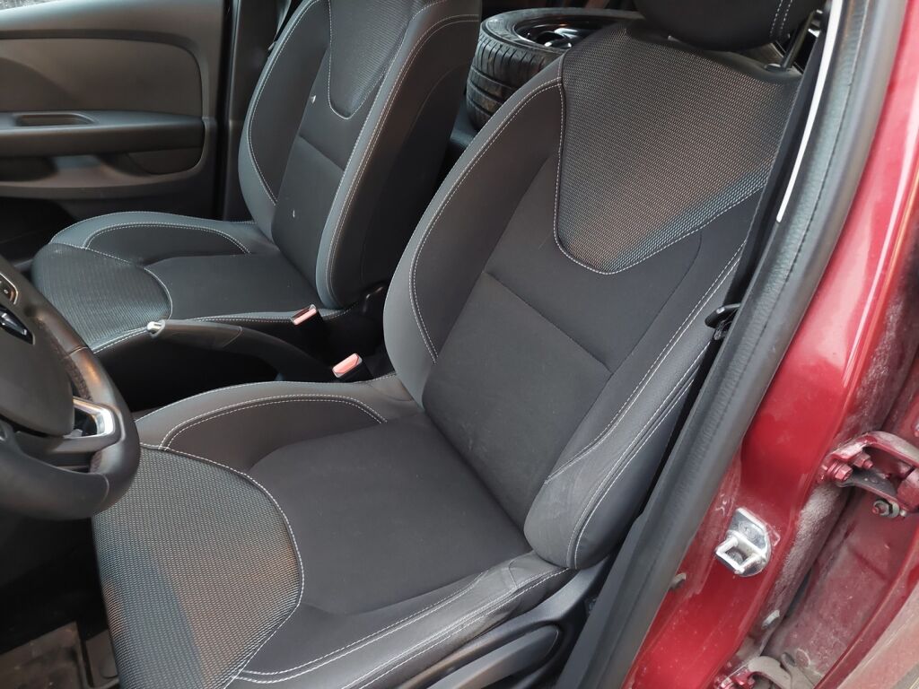 Renault Clio 2017 Punainen