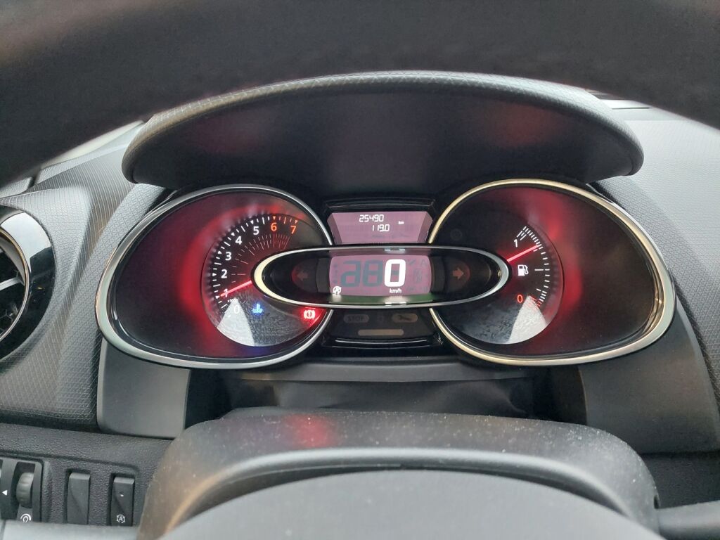 Renault Clio 2017 Punainen