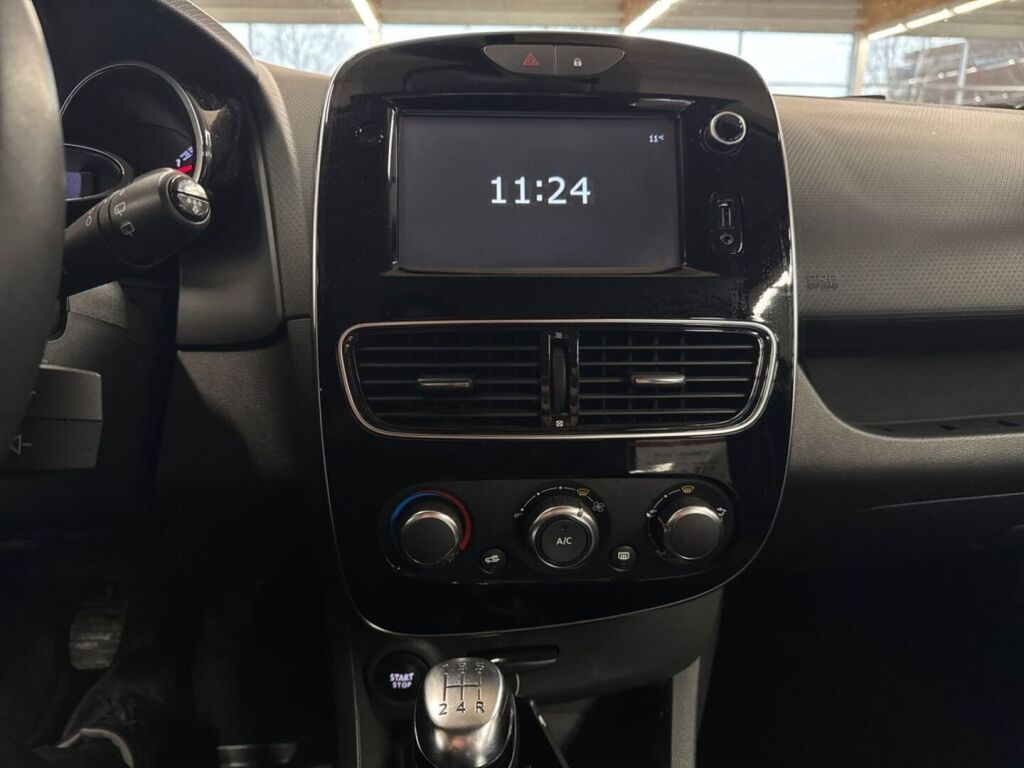 Renault Clio 2017 Punainen