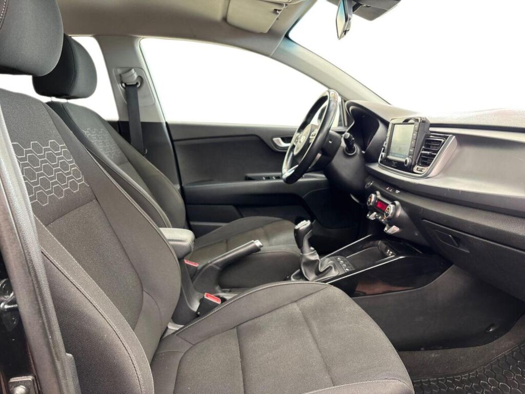 Kia Rio 2017 Musta