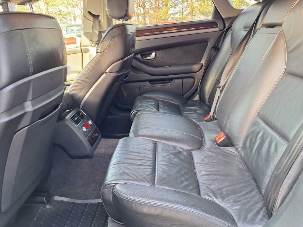 Audi A8 2004 Harmaa