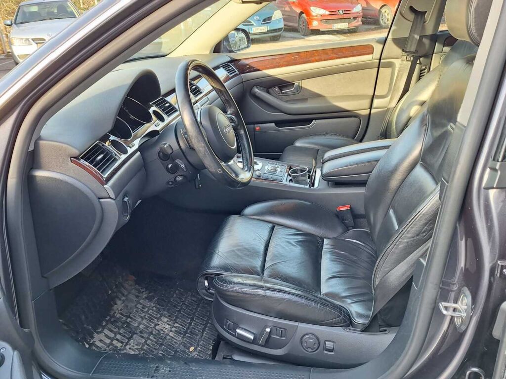 Audi A8 2004 Harmaa