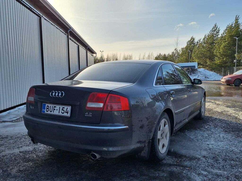 Audi A8 2004 Harmaa