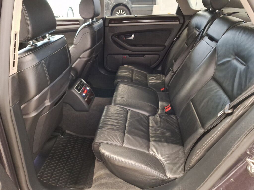 Audi A8 2004 Harmaa