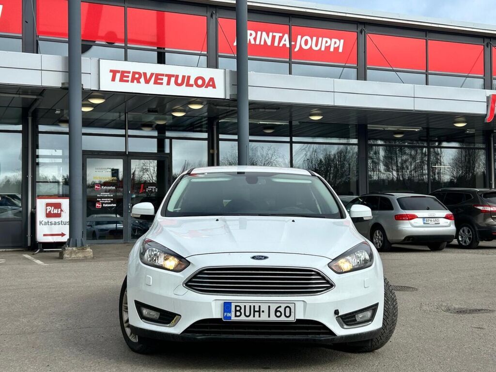 Ford Focus 2015 Valkoinen