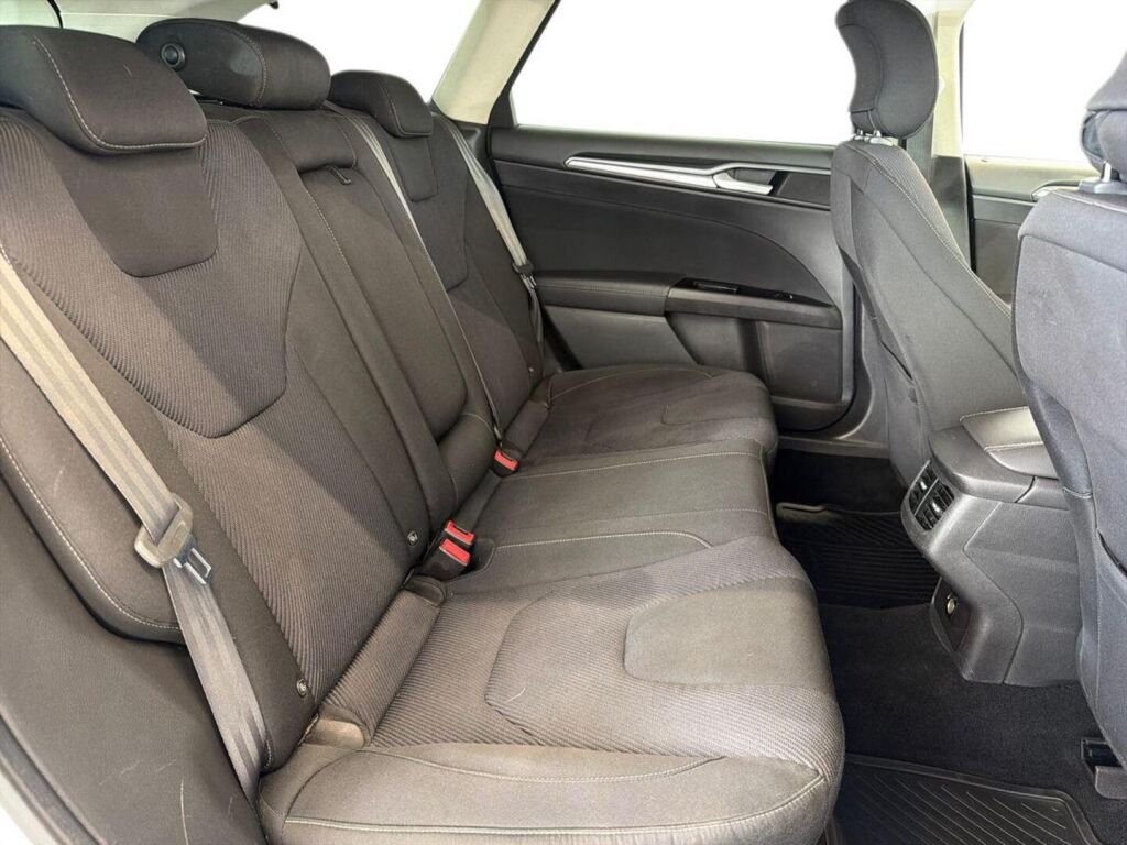 Ford Mondeo 2015 Valkoinen