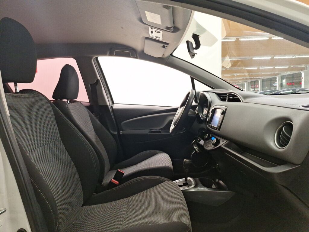 Toyota Yaris 2015 Valkoinen
