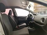 Toyota Yaris 2015 Valkoinen