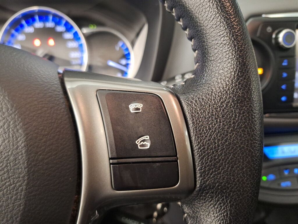 Toyota Yaris 2015 Valkoinen