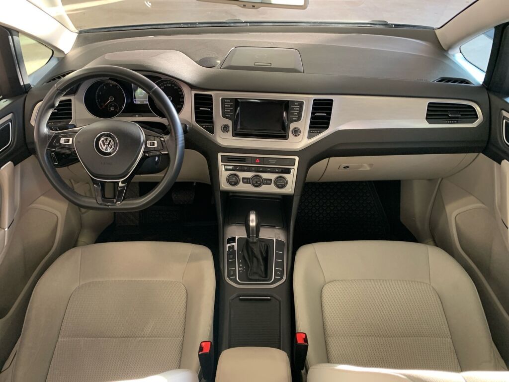 Volkswagen Golf Sportsvan 2015 Harmaa