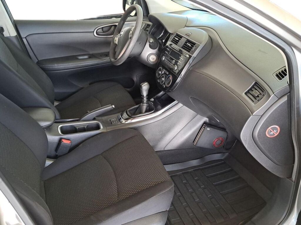 Nissan Pulsar 2015 Harmaa