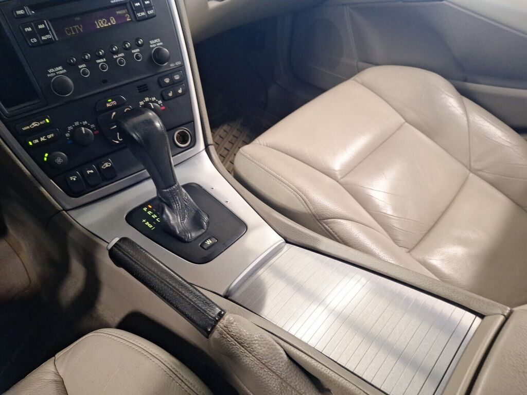 Volvo V70 2008 Sininen