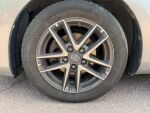 Toyota Auris 2015 Ruskea (beige)