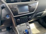 Toyota Auris 2015 Ruskea (beige)