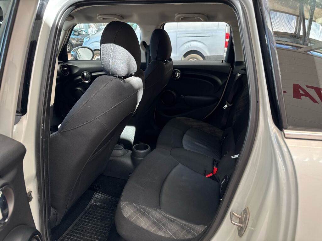 Mini Hatchback 2015 Harmaa