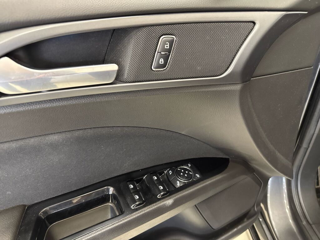 Ford Mondeo 2015 Harmaa