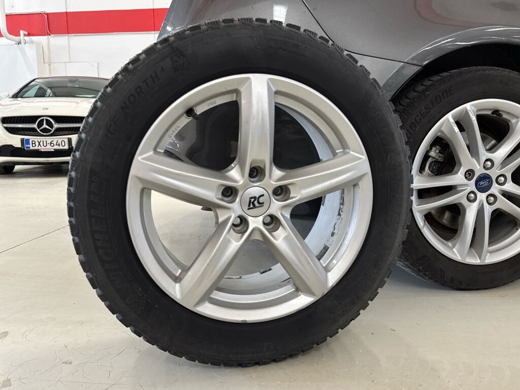 Ford Mondeo 2015 Harmaa
