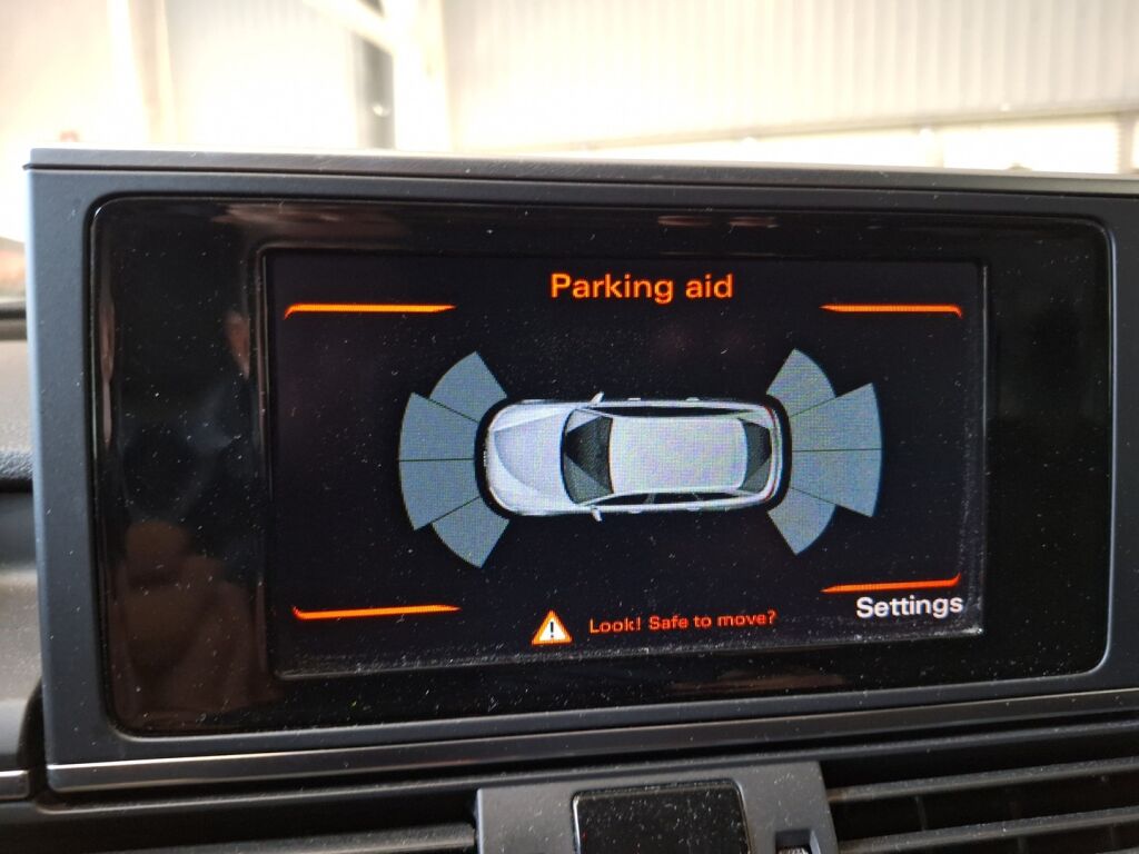 Audi A6 2015 Musta