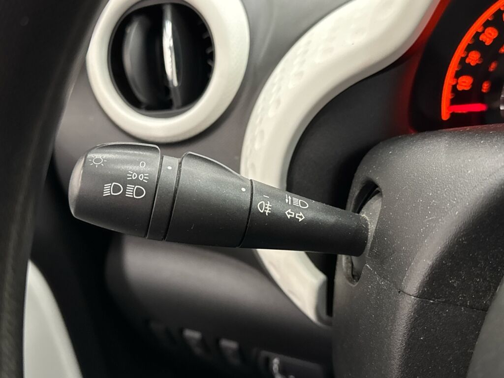 Renault Twingo 2016 Sininen