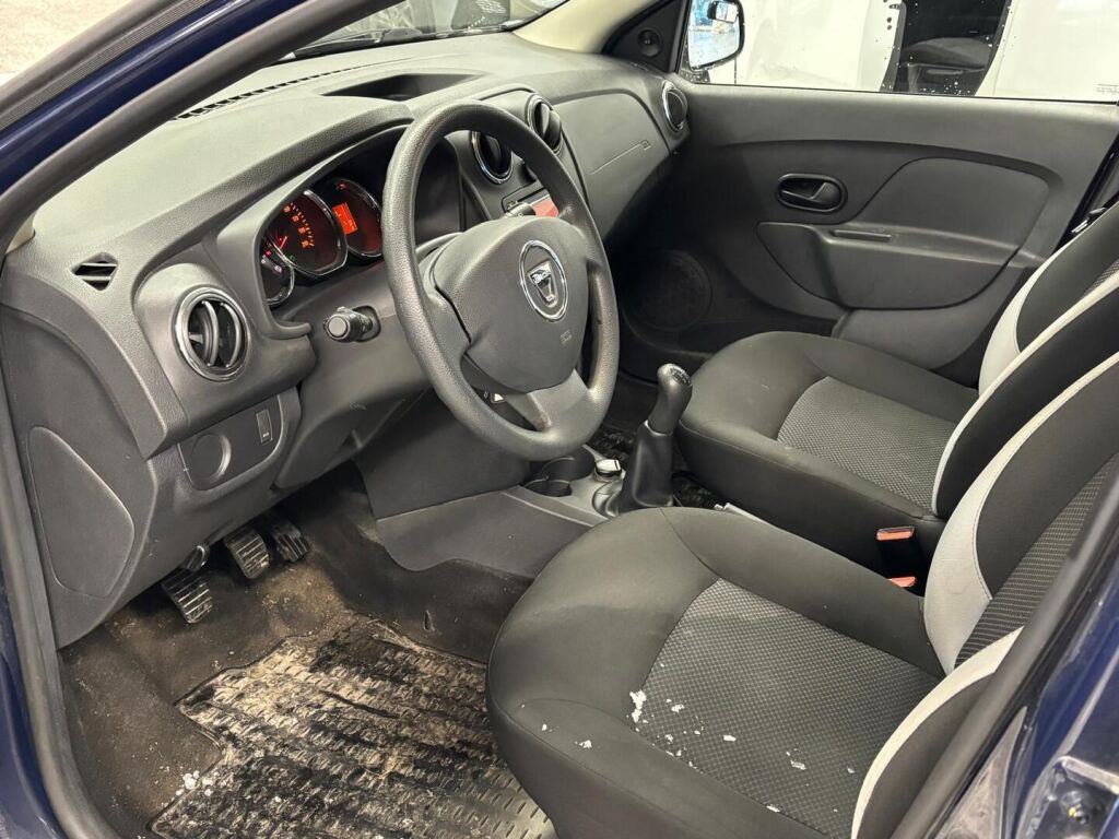 Dacia Logan MCV 2015 Sininen