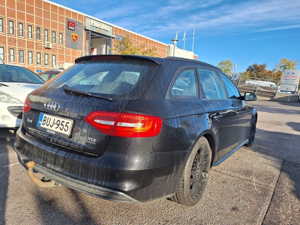 Audi A4 2015 Musta