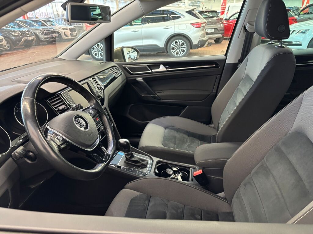 Volkswagen Golf Sportsvan 2016 Ruskea (beige)