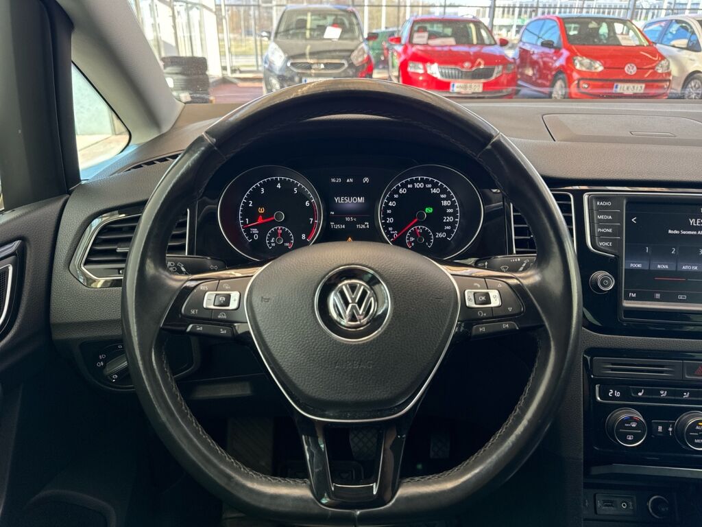 Volkswagen Golf Sportsvan 2016 Ruskea (beige)