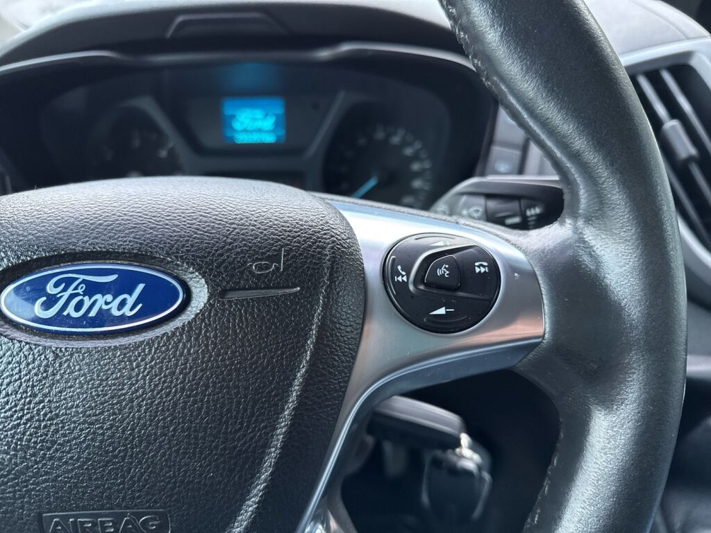 Ford Transit 2015 Valkoinen