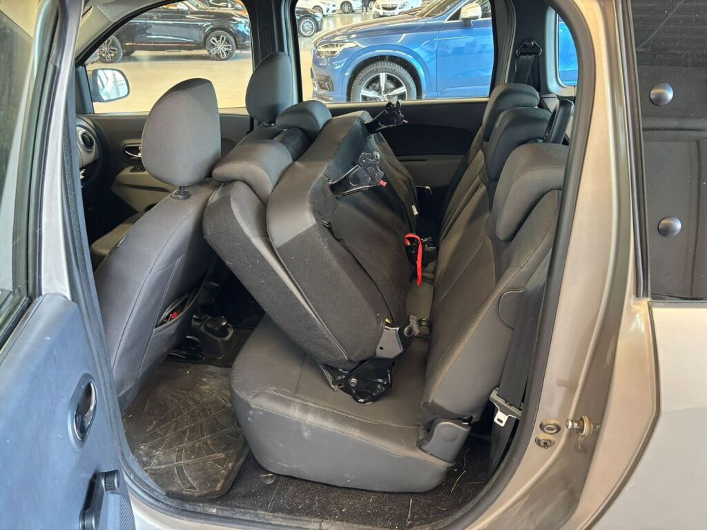 Dacia Lodgy 2015 Ruskea (beige)