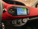 Toyota Yaris 2015 Punainen