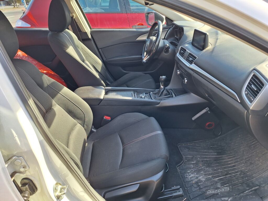 Mazda Mazda3 2018 Valkoinen
