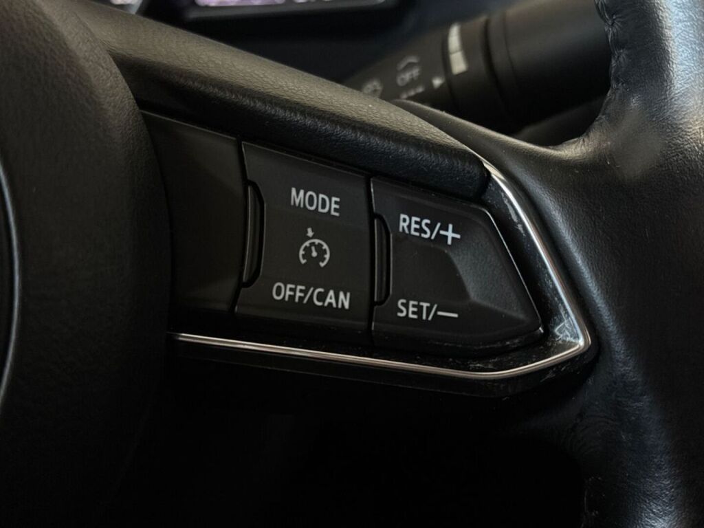 Mazda Mazda3 2018 Valkoinen